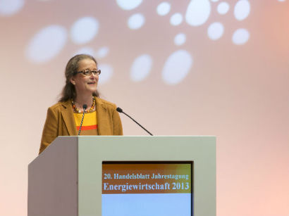 Energiewirtschaft 2014 - Interview mit Christina Sternitzke zur Handelsblatt Jahrestagung Energiewirtschaft